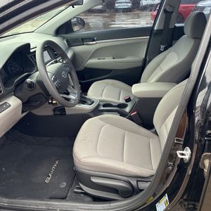 2020 Hyundai ELANTRA SE thumbnail 31