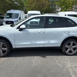 PORSCHE CAYENNE BASE - 4