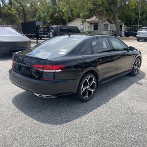 VOLKSWAGEN PASSAT R-LINE - 8