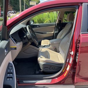 صورة مصغرة 32 لـ 2017 Hyundai TUCSON LIMITED