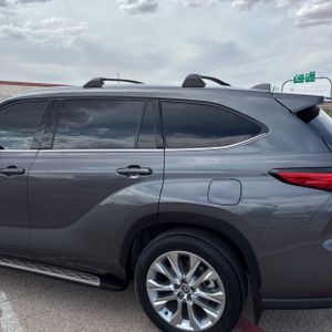 TOYOTA HIGHLANDER LIMITED - 6