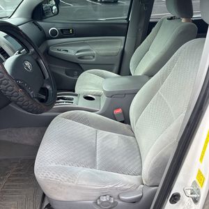 صورة مصغرة 36 لـ 2011 Toyota TACOMA PRERUNNER