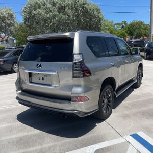 2023 Lexus GX 460 BASE — фото 8