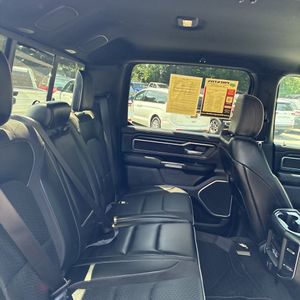 2023 RAM 1500 LARAMIE thumbnail 34