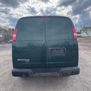 CHEVROLET EXPRESS 2500 - 7