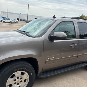 2012 Chevrolet TAHOE LS photo 2