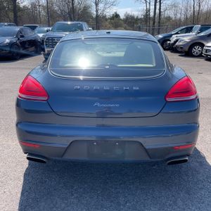 PORSCHE PANAMERA 4 - 7