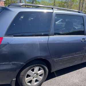 TOYOTA SIENNA - 9