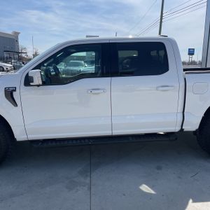 FORD F-150 LARIAT - 4