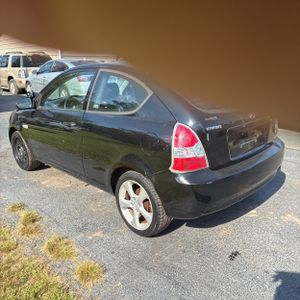 2009 Hyundai ACCENT SE 照片 5