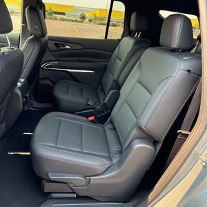2025 Chevrolet TRAVERSE Z71 缩略图 34