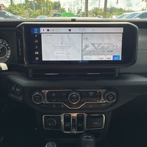 صورة مصغرة 36 لـ 2024 JEEP WRANGLER SPORT S