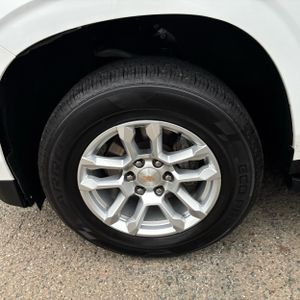 صورة 15 لـ 2025 Chevrolet TAHOE LT