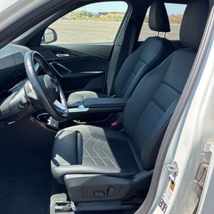 2025 BMW X1 XDRIVE28I — миниатюра 32