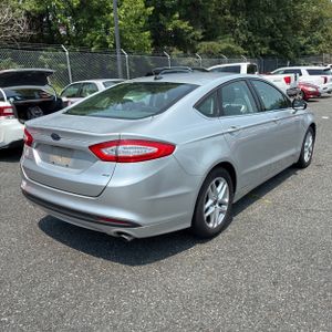 صورة 7 لـ 2016 FORD FUSION SE