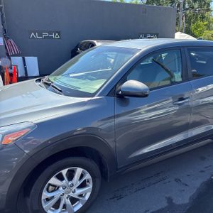 HYUNDAI TUCSON SE - 2