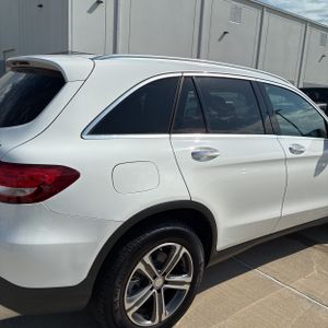 صورة 9 لـ 2017 Mercedes-BENZ GLC