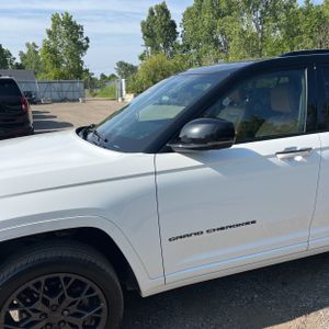 2023 JEEP GRAND CHEROKEE L SUMMIT 照片 2