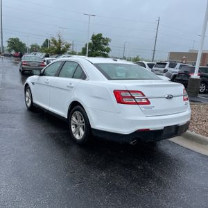 FORD TAURUS SEL - 4