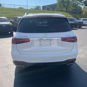 MERCEDES-BENZ GLS - 7