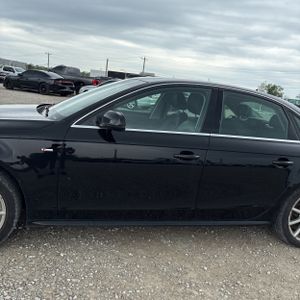 AUDI A4 2.0T PREMIUM - 4