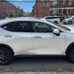 2024 Lexus NX 350H BASE 照片 9