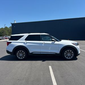 FORD EXPLORER ACTIVE - 10