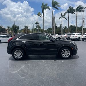 صورة 10 لـ 2023 Cadillac XT4 LUXURY