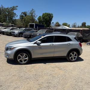 2018 Mercedes-BENZ GLA 照片 3