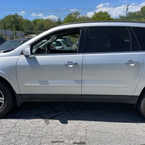 CHEVROLET TRAVERSE LT - 4