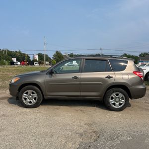 صورة 3 لـ 2011 Toyota RAV4 BASE