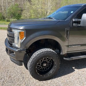FORD F-250 SUPER DUTY LARIAT - 2