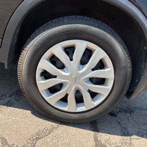 2018 Nissan ROGUE S — миниатюра 18