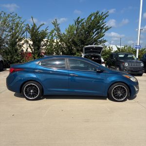 صورة 10 لـ 2014 Hyundai ELANTRA LIMITED