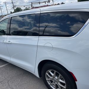 صورة 6 لـ 2024 Chrysler VOYAGER LX