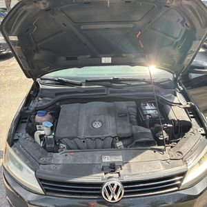 صورة 43 لـ 2011 Volkswagen JETTA SE