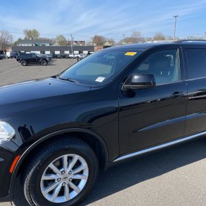 DODGE DURANGO SXT PLUS - 2