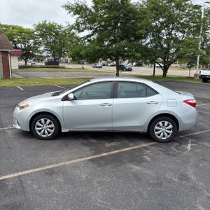 2015 Toyota COROLLA LE — фото 3