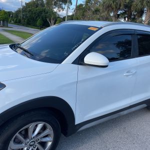 HYUNDAI TUCSON SEL - 2