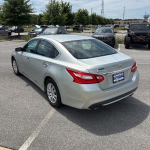 2017 Nissan ALTIMA 2.5 SV — фото 5