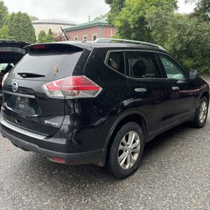 2015 Nissan ROGUE SV 照片 8