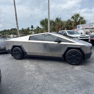 TESLA CYBERTRUCK CYBERBEAST - 10