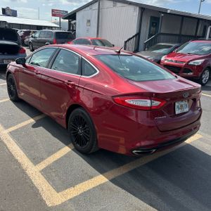 FORD FUSION SE - 5