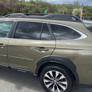 SUBARU OUTBACK LIMITED XT - 6