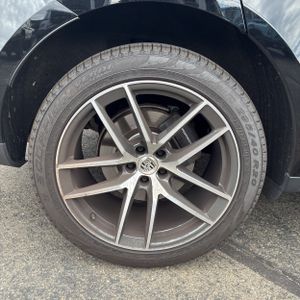 2023 Porsche MACAN thumbnail 19