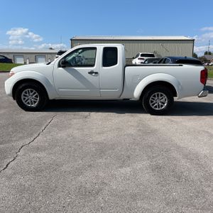 2021 Nissan FRONTIER SV — фото 3