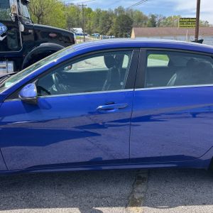 HYUNDAI ELANTRA HYBRID LIMITED - 4