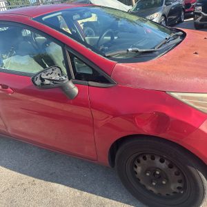صورة مصغرة 13 لـ 2011 FORD FIESTA SE