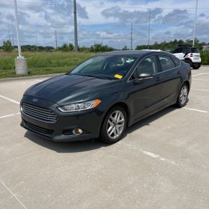 FORD FUSION SE - 1