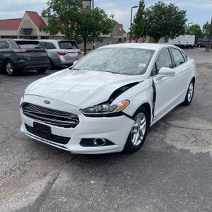 FORD FUSION SE - 1